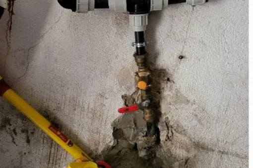 Pose d'une vanne d'arrêt et d'un réducteur de pression à Marseille 9ème arrondissement, Marseille, MACCOTTA Plomberie