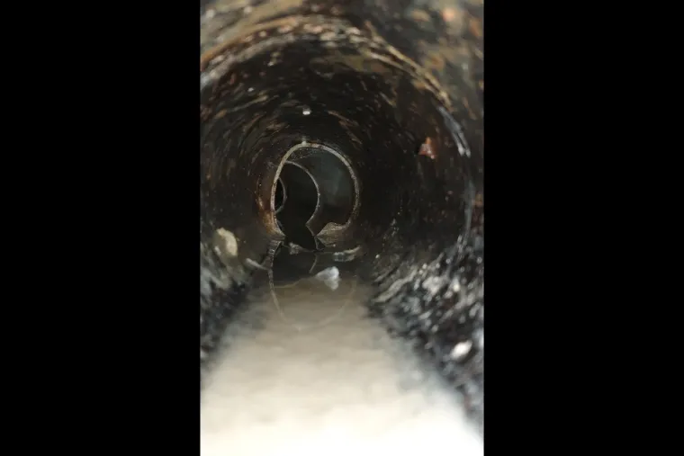 Spécialiste de la recherche de fuite avec l’utilisation d’une caméra étanche à Marseille, Marseille, MACCOTTA Plomberie