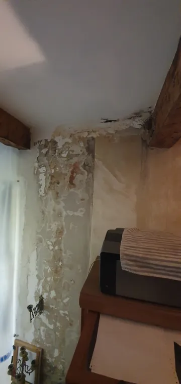 L'entreprise réalise une recherche de fuite au plafond chez un particulier à Marseille 1er, Marseille, MACCOTTA Plomberie