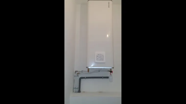 Entreprise professionnelle de plomberie pour l’installation d’un chauffe-eau en appartement à Marseille 13001, Marseille, MACCOTTA Plomberie