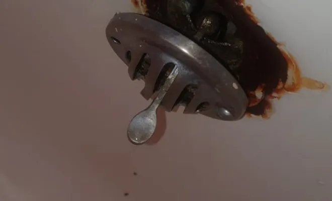 Votre artisan MACCOTTA Plomberie réalise une recherche de fuite à Marseille 2ème arrondissement, Marseille, MACCOTTA Plomberie